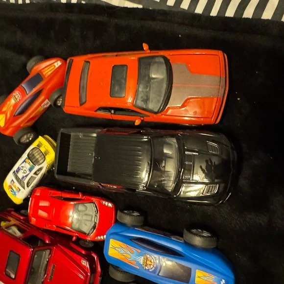 Race & Sports Car Lot!! Hot item! 10 race and sports cars for every kid. - Picture 6 of 10